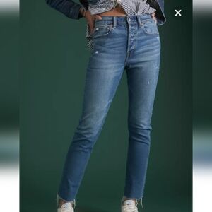 AE77 Premium Straight Cropped Blue Denim Jeans. Raw Hem. Size 8.